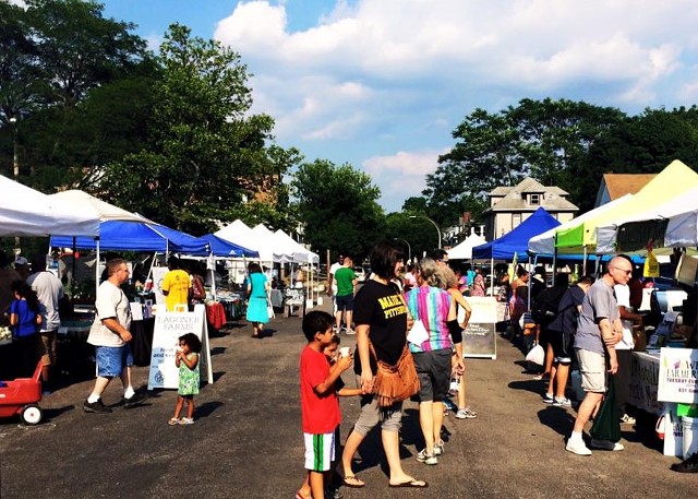 A beautiful day for food and fun at the market!