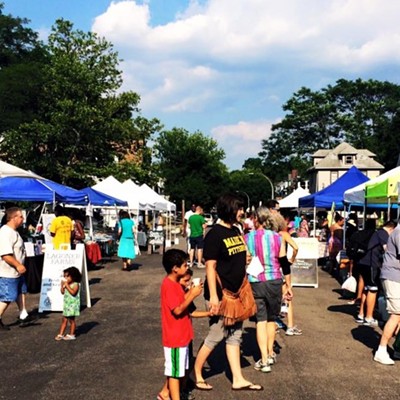 A beautiful day for food and fun at the market!