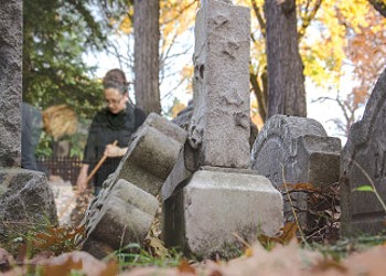Good souls: Cemetery care often falls to volunteers