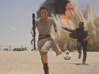 Film review: "Star Wars: The Force Awakens"
