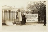 watchfires-outside-wh-january-1919-300x203.jpg